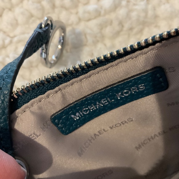 Michael Kors leather blue wallet - Picture 5 of 5